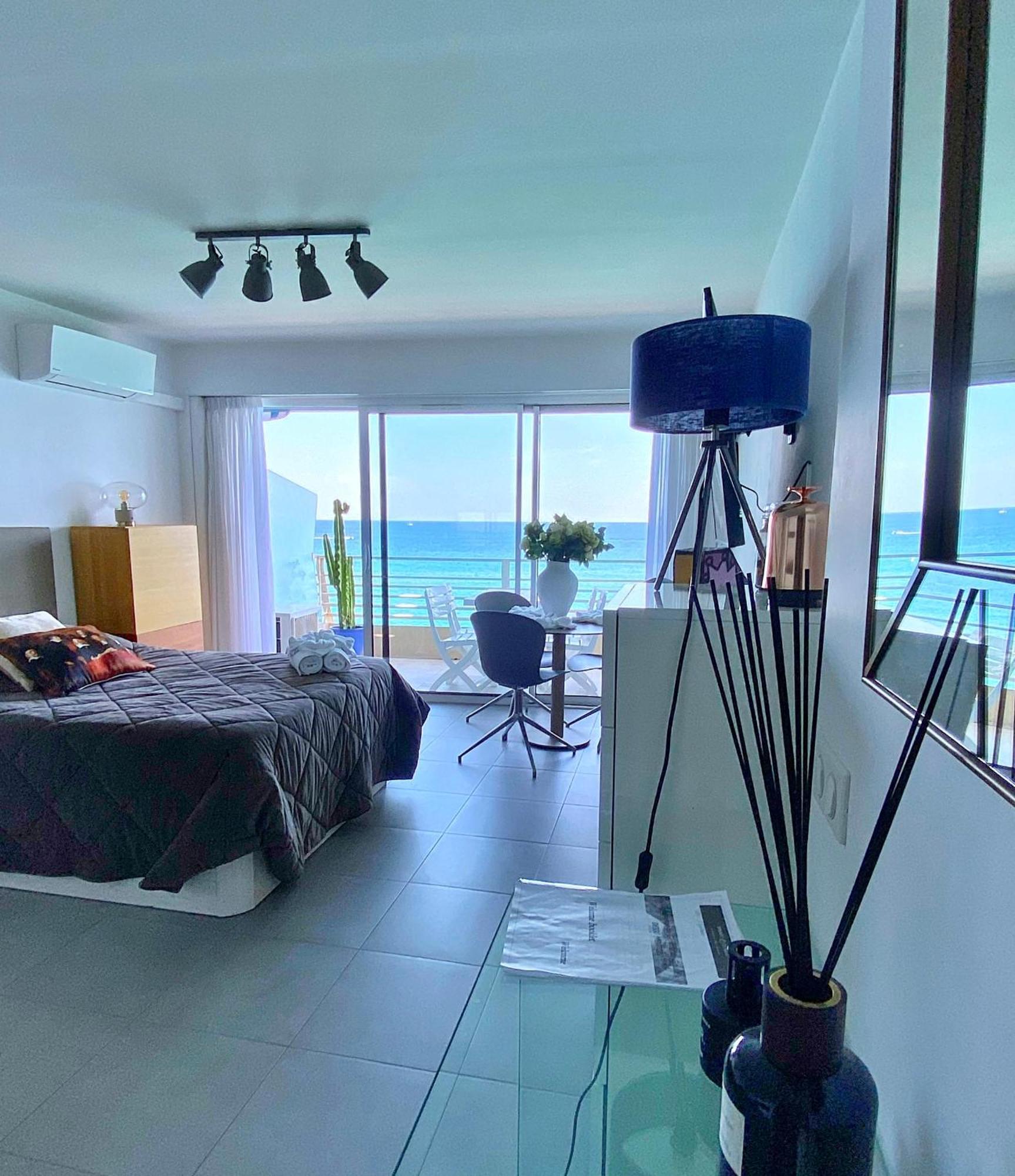 Sea View Studio, Huge Terrace On The 4Th Floor Lejlighed Menton Eksteriør billede
